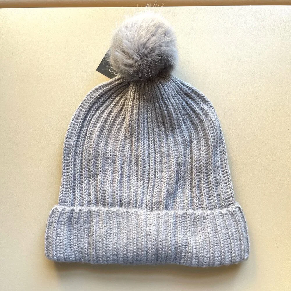 New Victoria's Secret Hat Snowflake Sparkle Gray Pom Pom Jewels Beanie Glam NWT